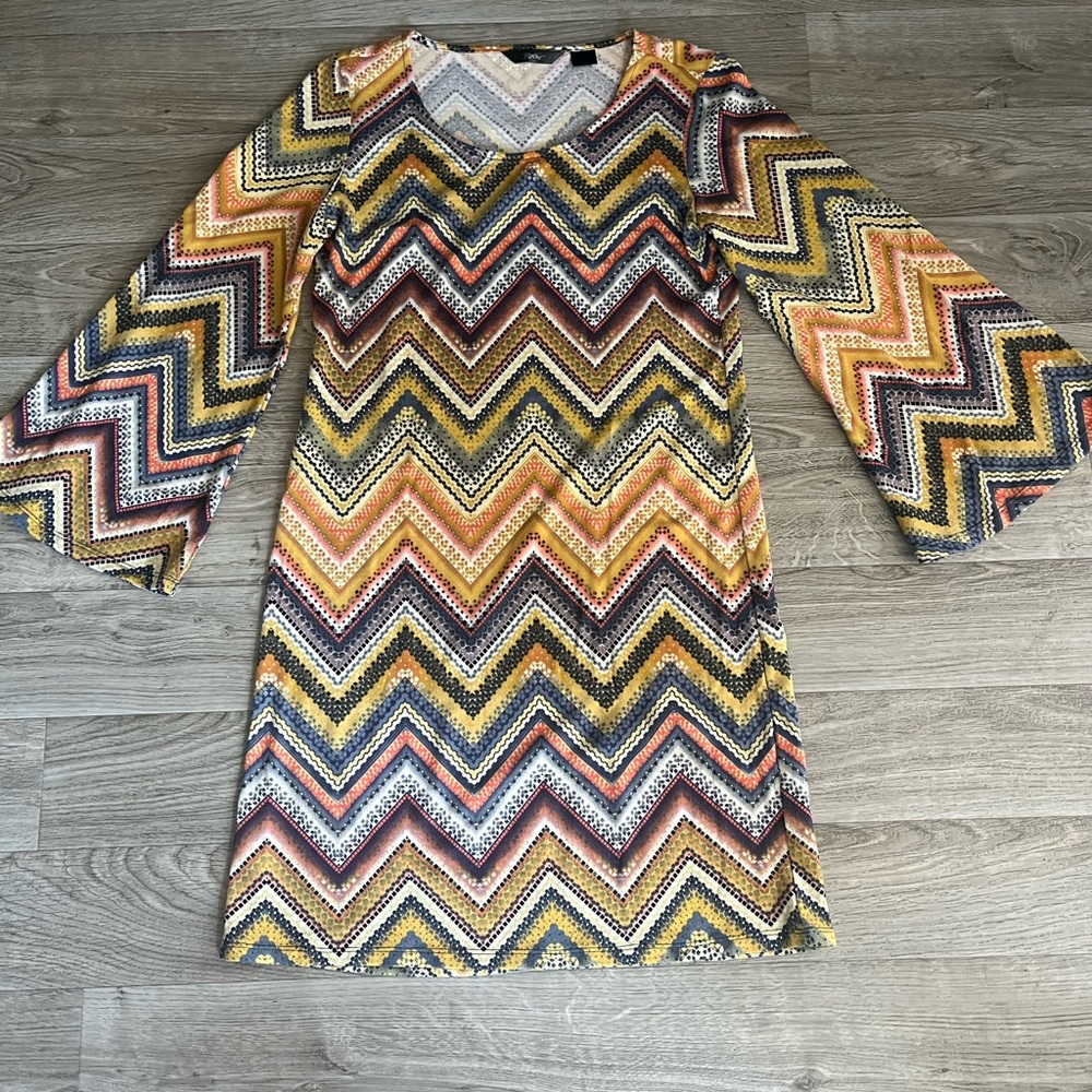 Chevron Pattern Long Sleeve Dress